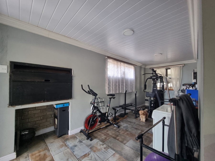 6 Bedroom Property for Sale in Dana Bay Western Cape